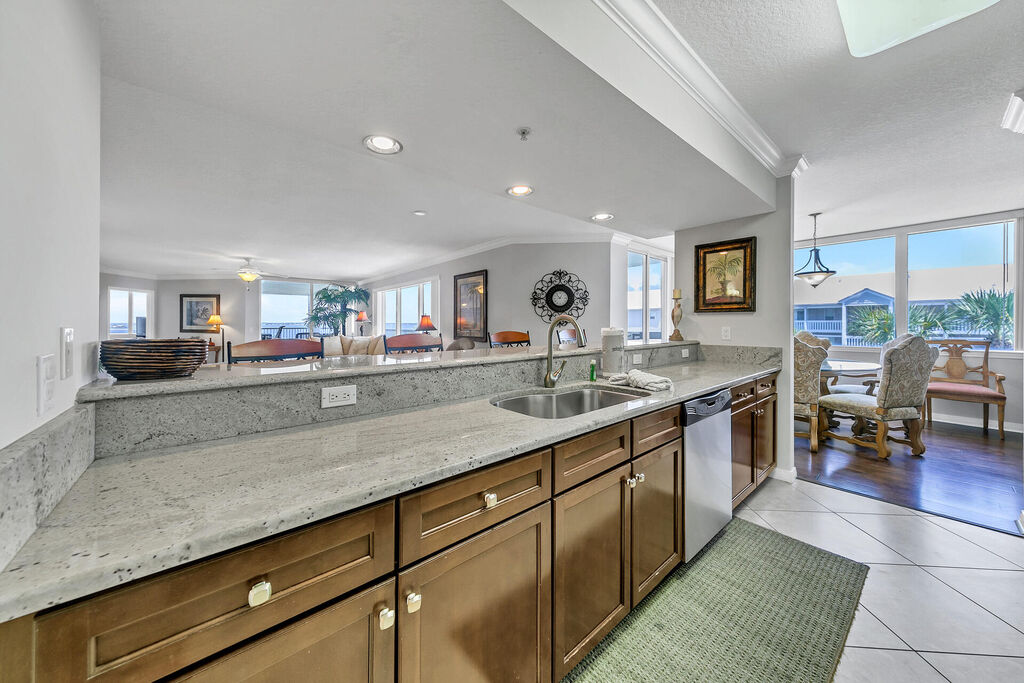 3 Condominium vacation rental located in Okaloosa Island 1