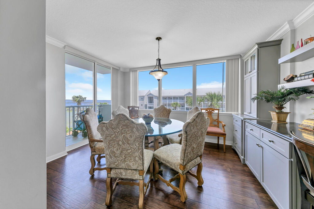 3 Condominium vacation rental located in Okaloosa Island 1