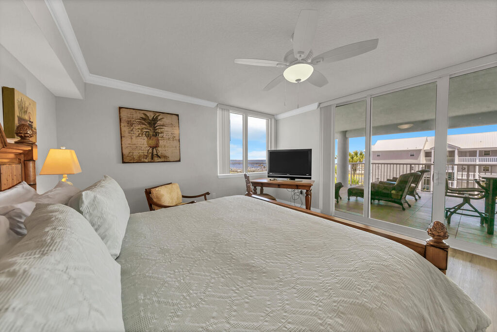 3 Condominium vacation rental located in Okaloosa Island 1
