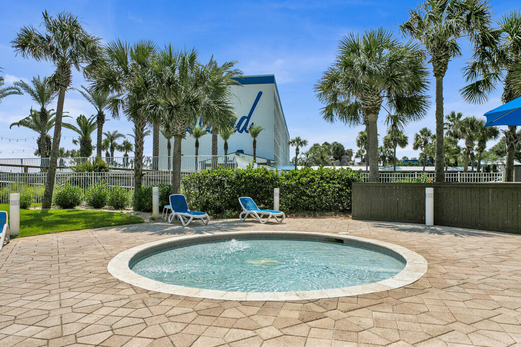 3 Condominium vacation rental located in Okaloosa Island 1