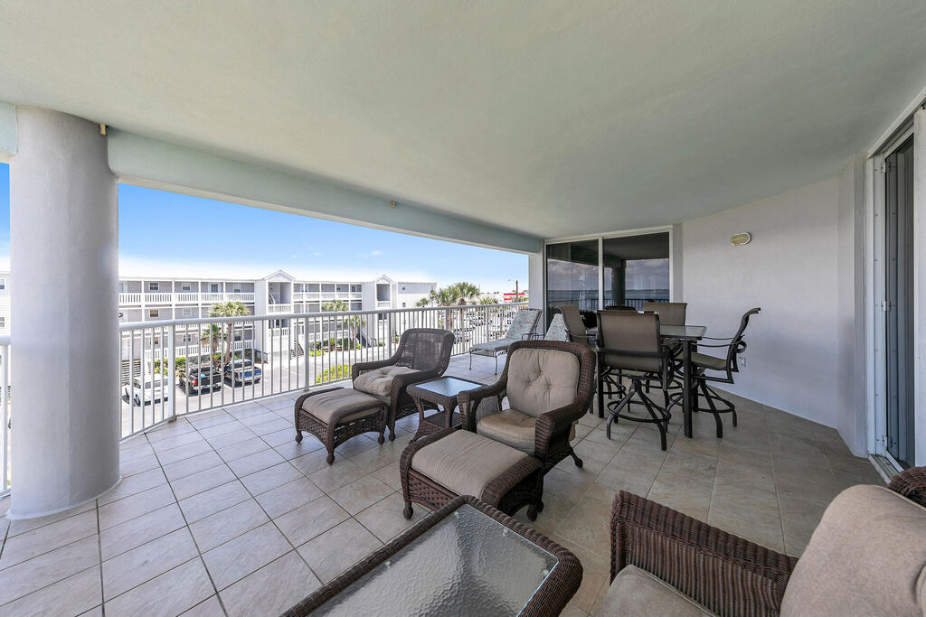 3 Condominium vacation rental located in Okaloosa Island 1