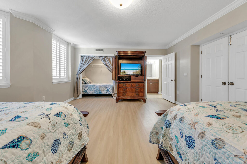 3 Condominium vacation rental located in Okaloosa Island 1