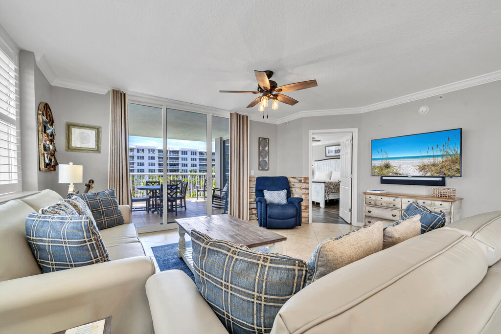 3 Condominium vacation rental located in Okaloosa Island 1