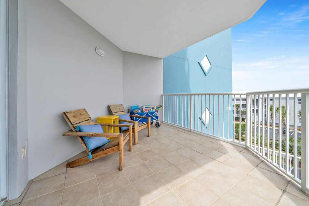 3 Condominium vacation rental located in Okaloosa Island 1