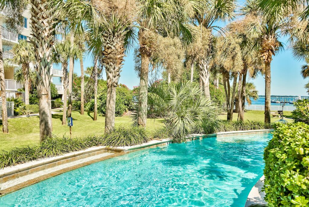 3 Condominium vacation rental located in Okaloosa Island 1
