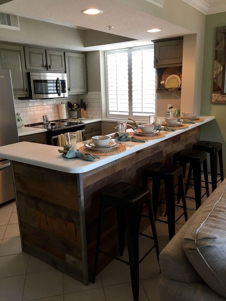 2 Condominium vacation rental located in Okaloosa Island 1