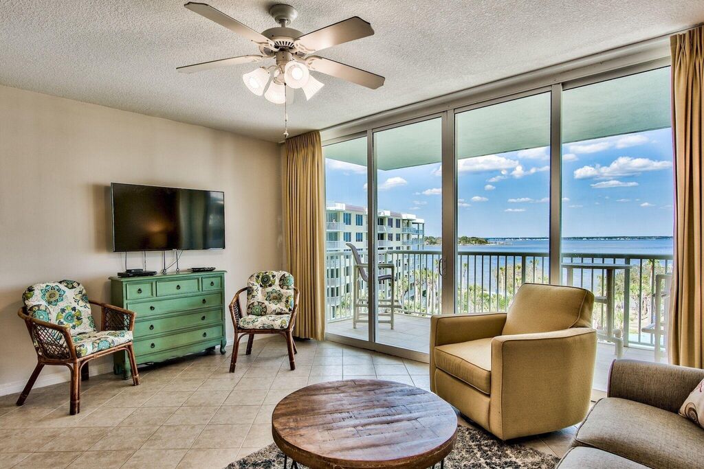 2 Condominium vacation rental located in Okaloosa Island 1