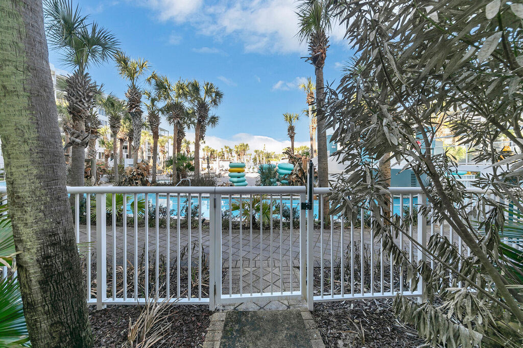 3 Condominium vacation rental located in Okaloosa Island 1