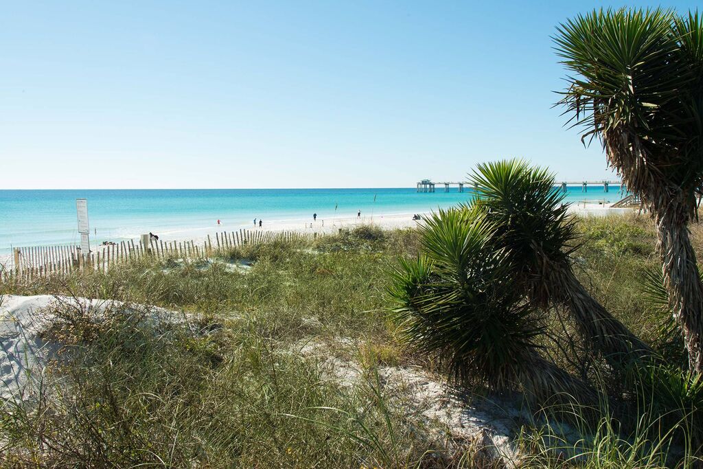 3 Condominium vacation rental located in Okaloosa Island 1