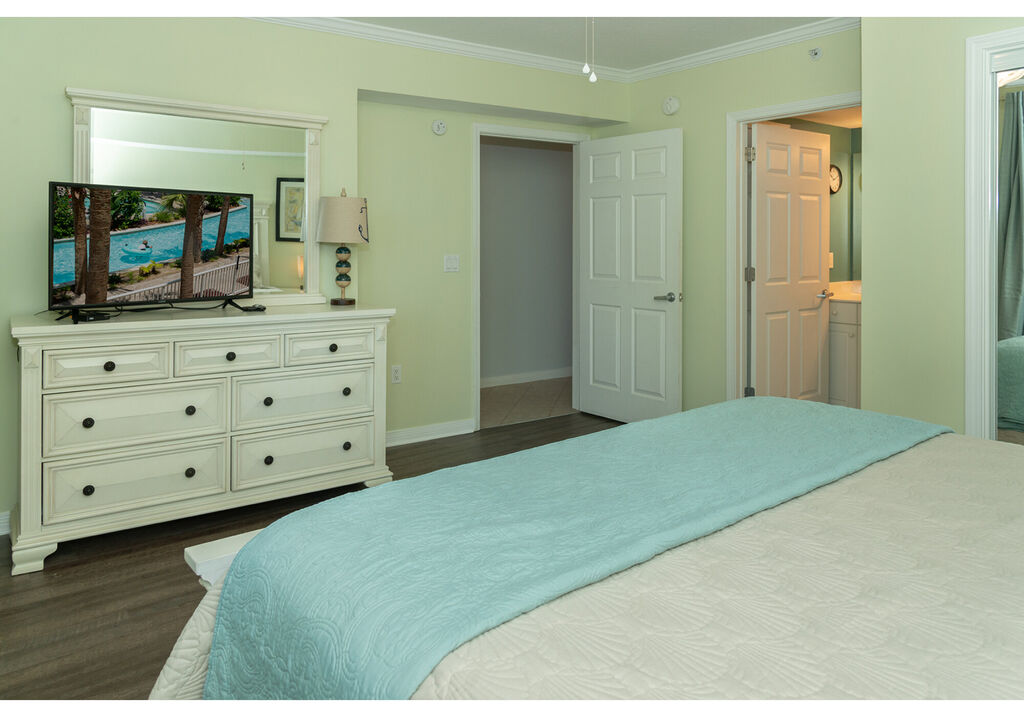 2 Condominium vacation rental located in Okaloosa Island 1