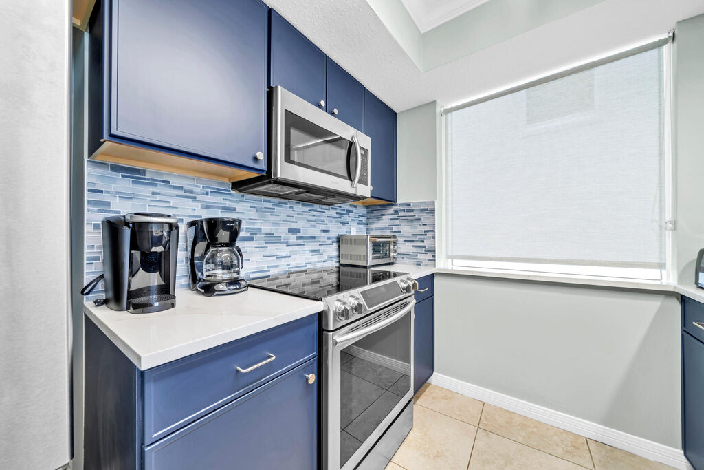 2 Condominium vacation rental located in Okaloosa Island 1