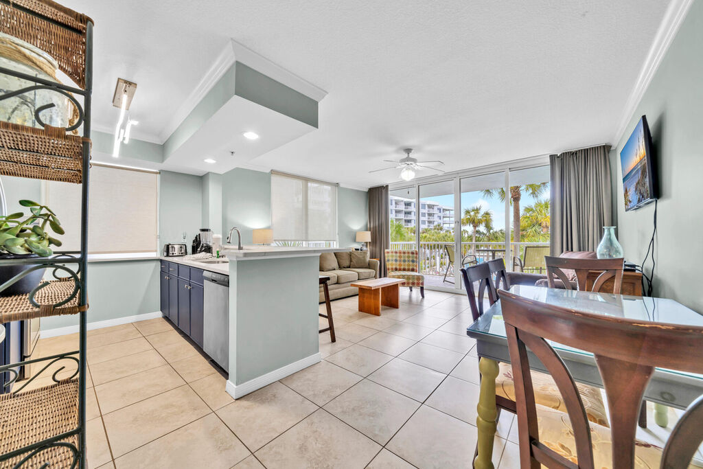 2 Condominium vacation rental located in Okaloosa Island 1
