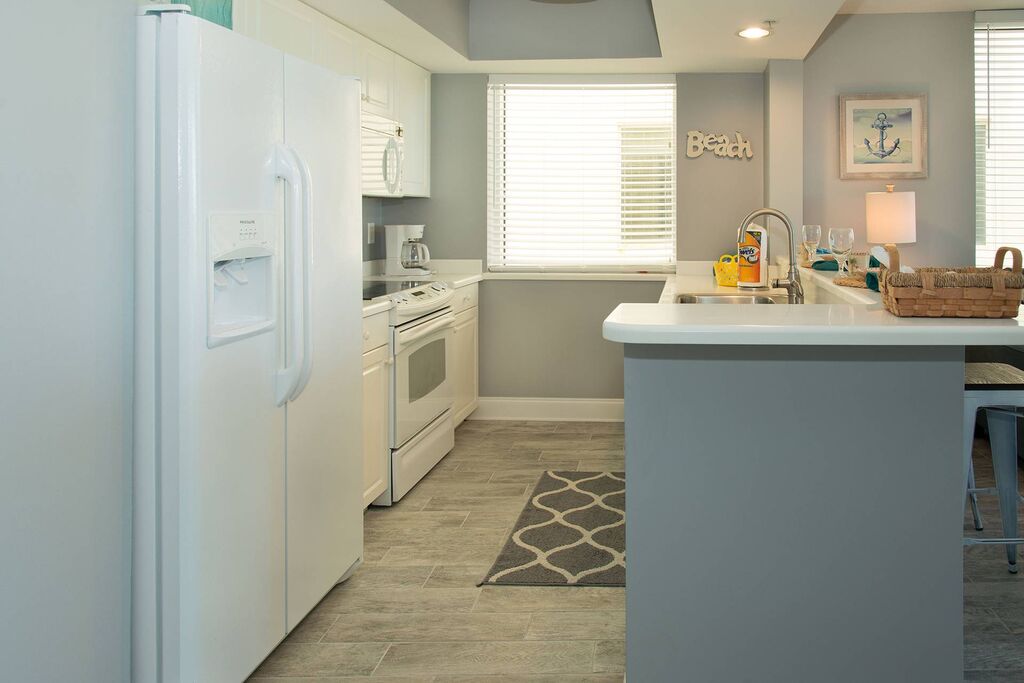 2 Condominium vacation rental located in Okaloosa Island 1