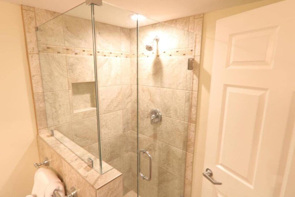 2 Condominium vacation rental located in Okaloosa Island 1
