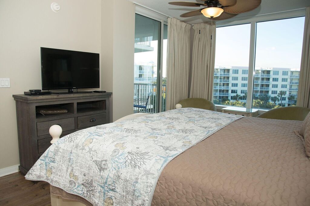 3 Condominium vacation rental located in Okaloosa Island 1