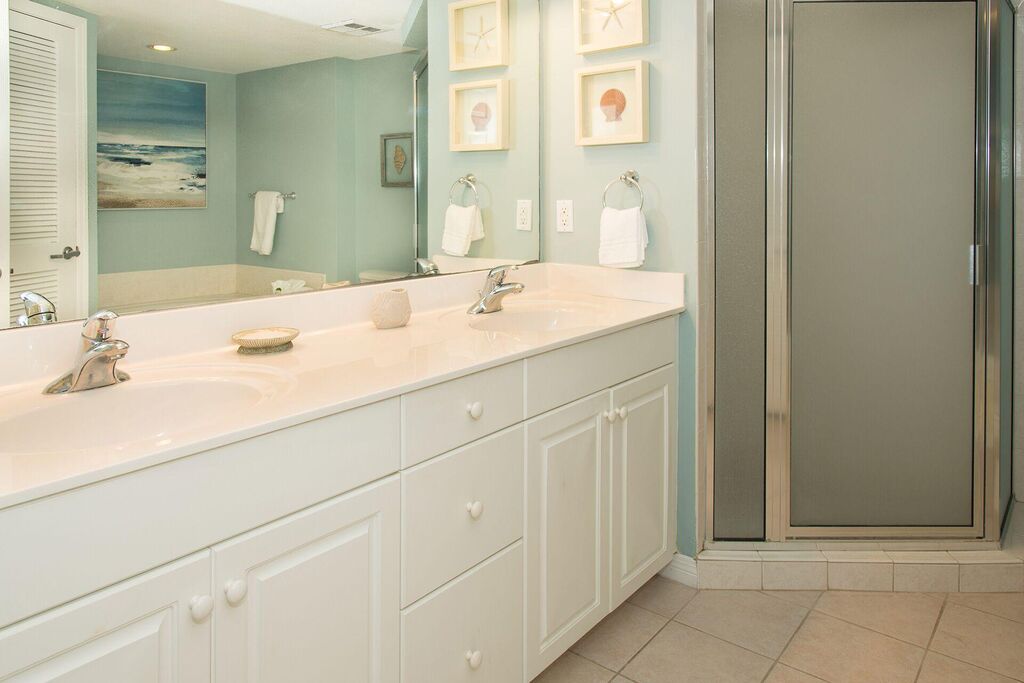 3 Condominium vacation rental located in Okaloosa Island 1