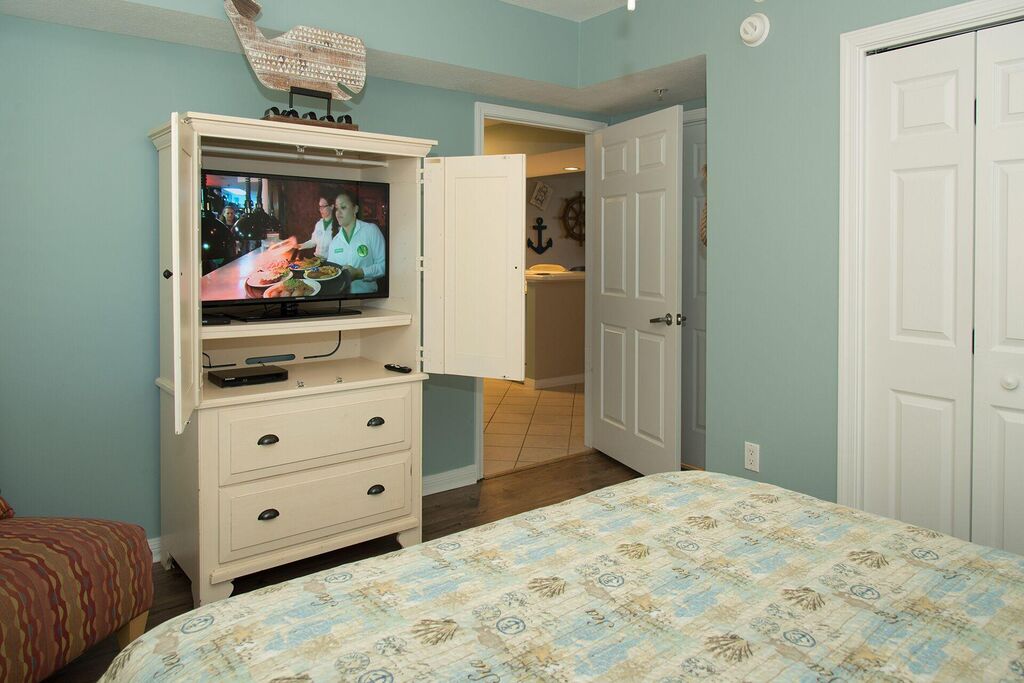 3 Condominium vacation rental located in Okaloosa Island 1
