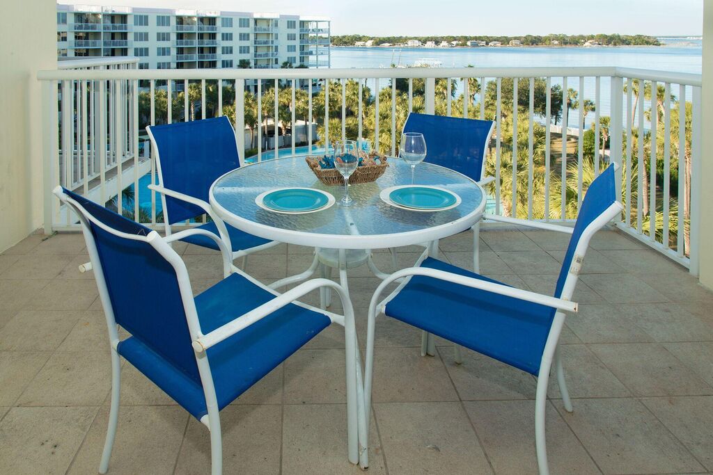3 Condominium vacation rental located in Okaloosa Island 1