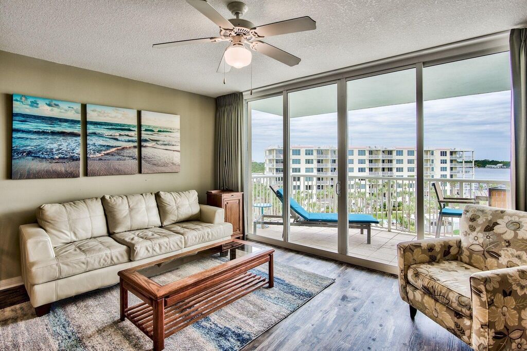 2 Condominium vacation rental located in Okaloosa Island 1