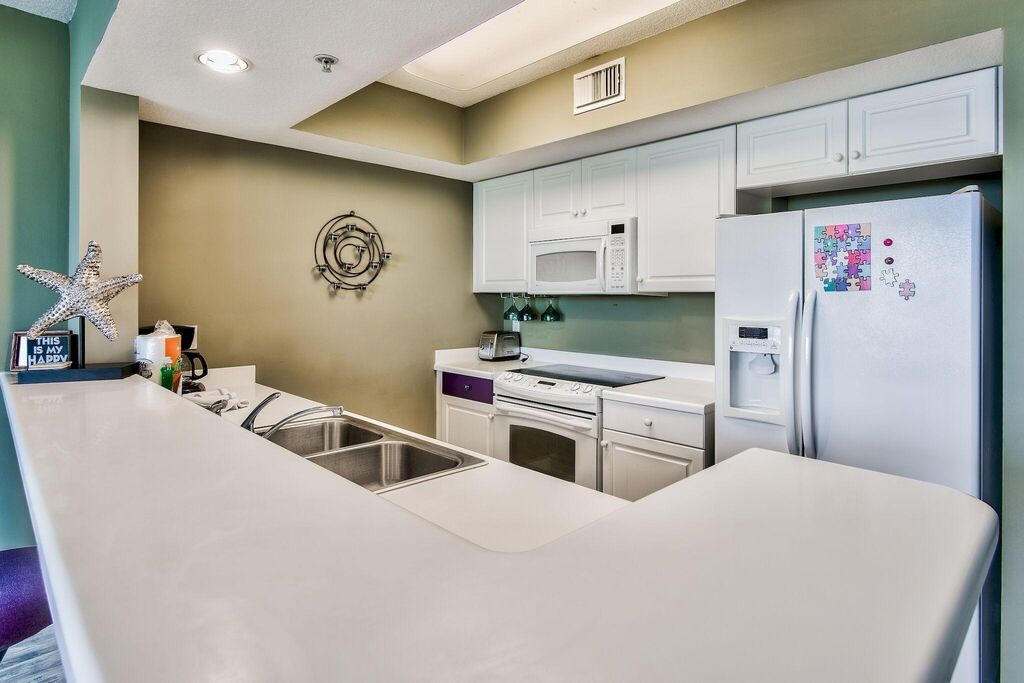 2 Condominium vacation rental located in Okaloosa Island 1