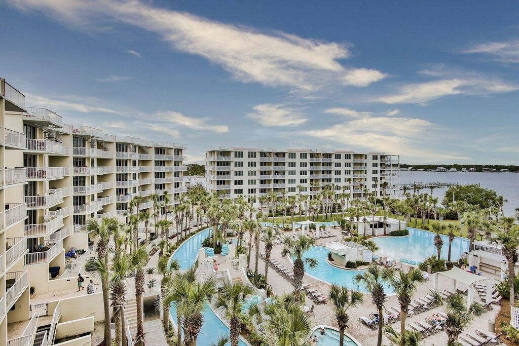 2 Condominium vacation rental located in Okaloosa Island 1