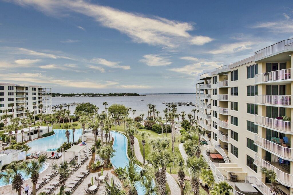 2 Condominium vacation rental located in Okaloosa Island 1