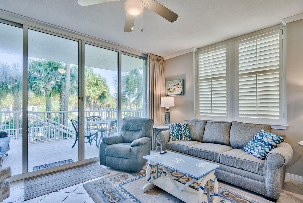 2 Condominium vacation rental located in Okaloosa Island 1