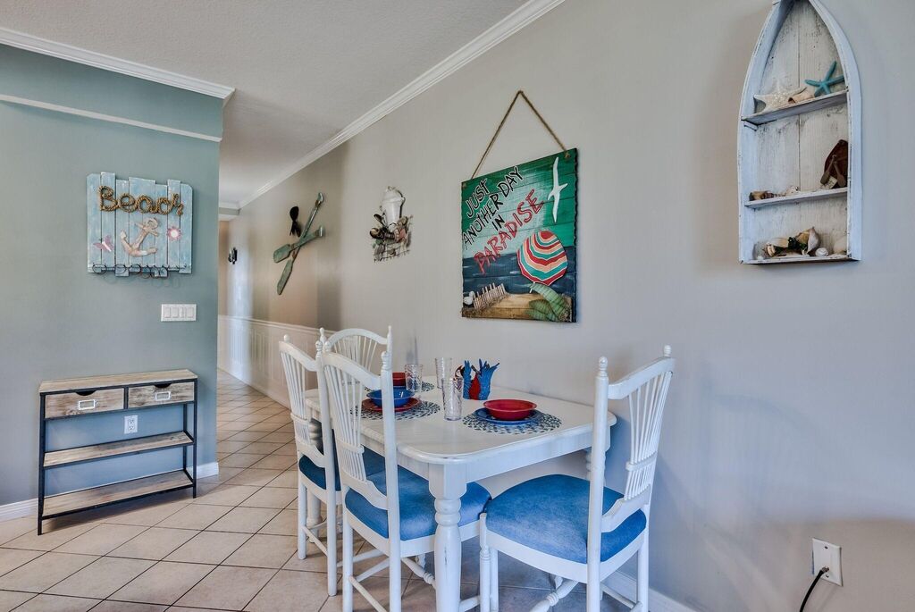 2 Condominium vacation rental located in Okaloosa Island 1