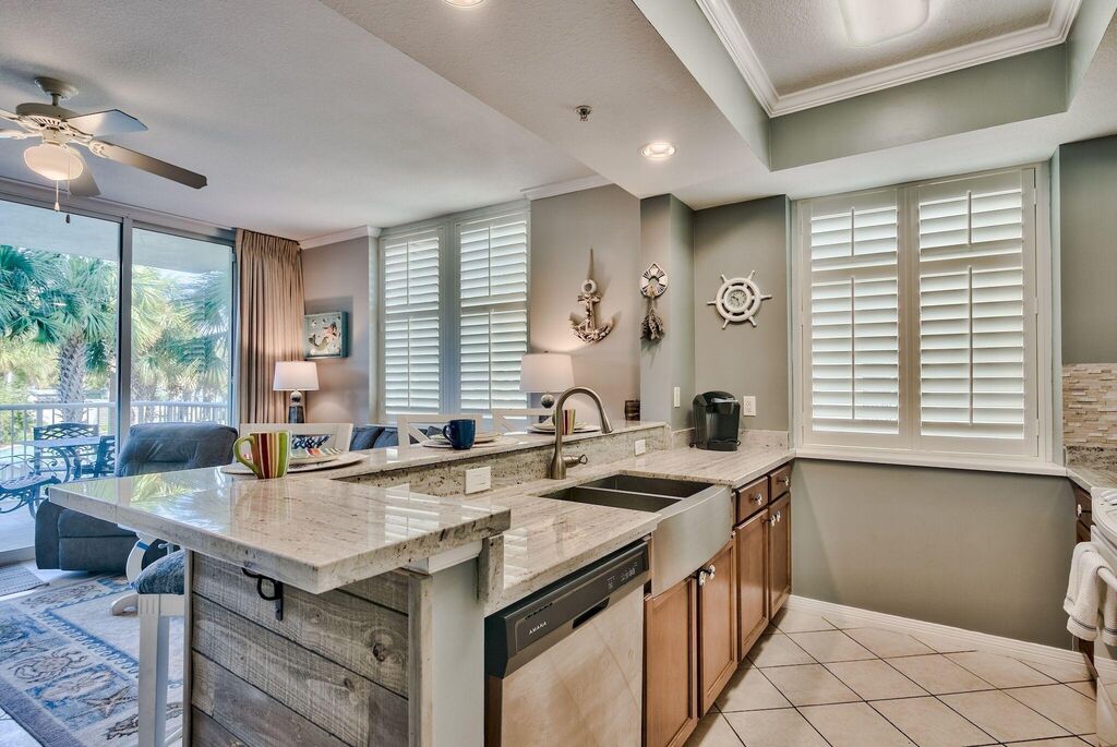 2 Condominium vacation rental located in Okaloosa Island 1