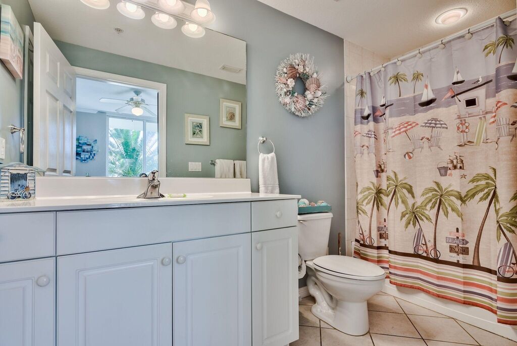 2 Condominium vacation rental located in Okaloosa Island 1