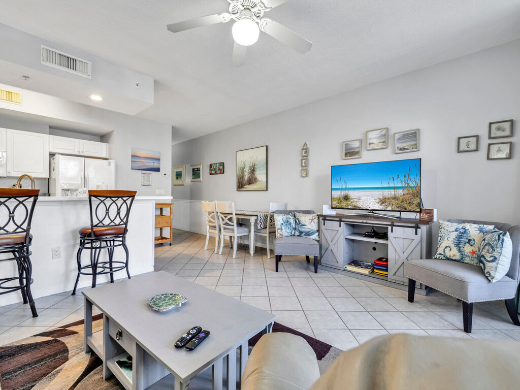 2 Condominium vacation rental located in Okaloosa Island 1