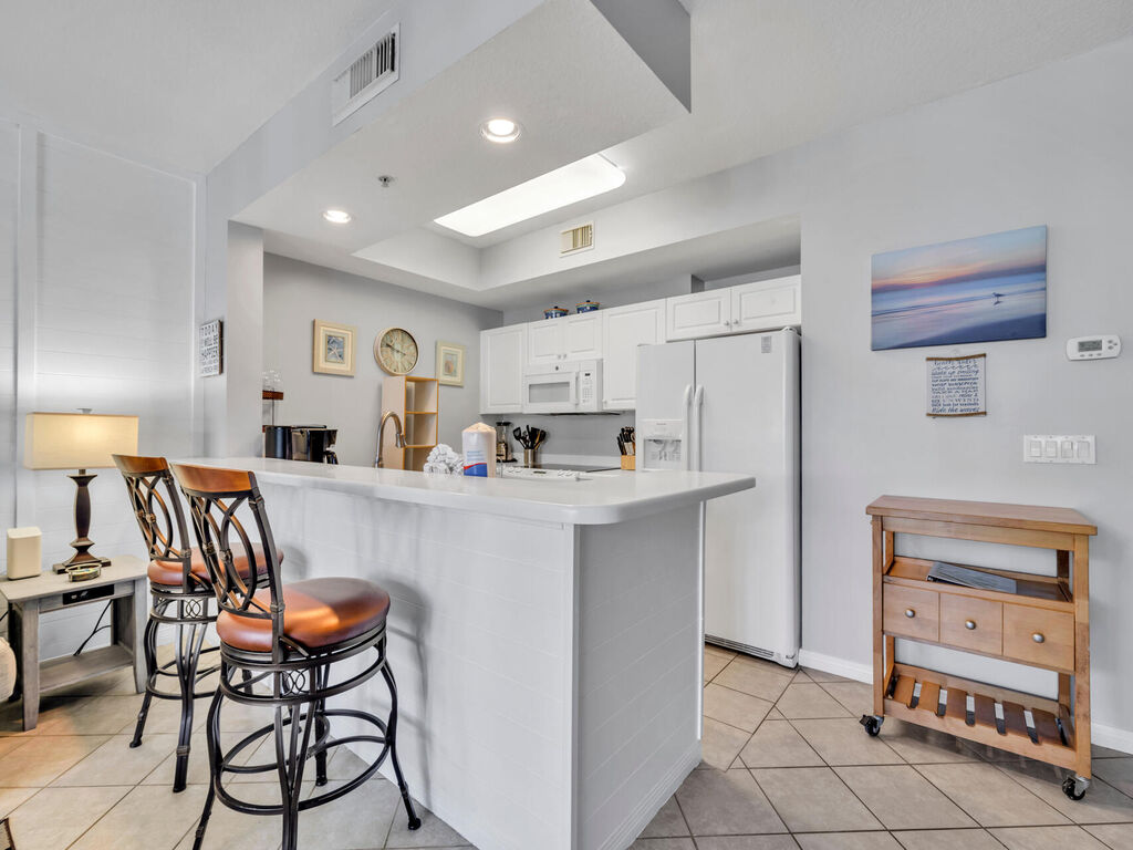 2 Condominium vacation rental located in Okaloosa Island 1