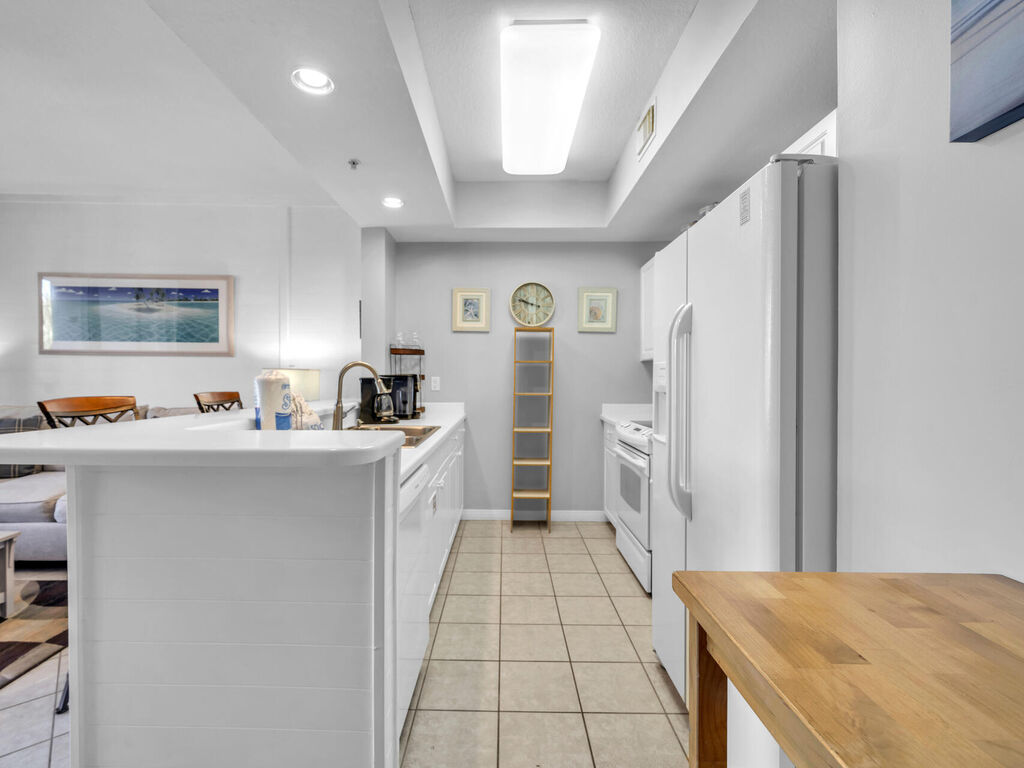 2 Condominium vacation rental located in Okaloosa Island 1