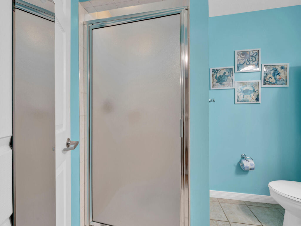 2 Condominium vacation rental located in Okaloosa Island 1