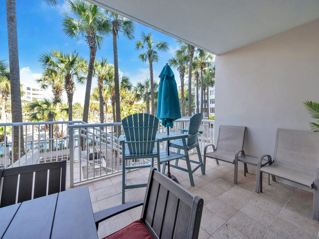 2 Condominium vacation rental located in Okaloosa Island 1