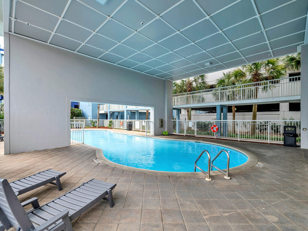 2 Condominium vacation rental located in Okaloosa Island 1