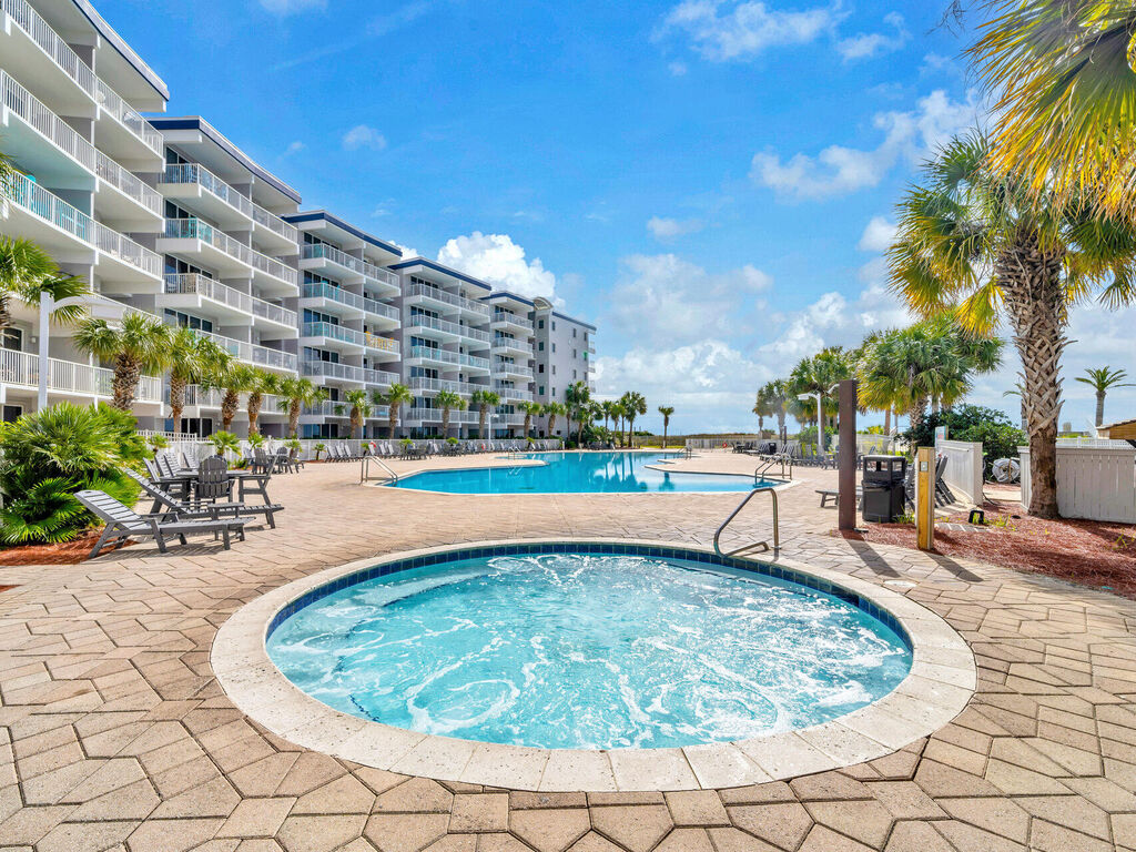2 Condominium vacation rental located in Okaloosa Island 1