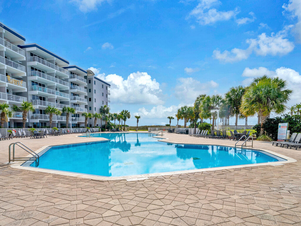 2 Condominium vacation rental located in Okaloosa Island 1