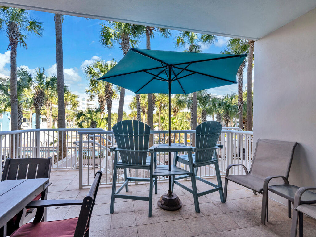 2 Condominium vacation rental located in Okaloosa Island 1