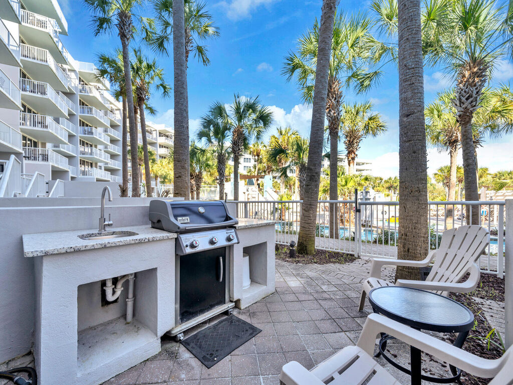2 Condominium vacation rental located in Okaloosa Island 1