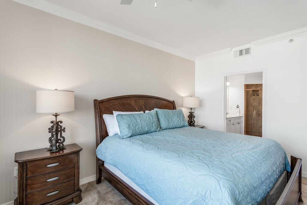 3 Condominium vacation rental located in Okaloosa Island 1