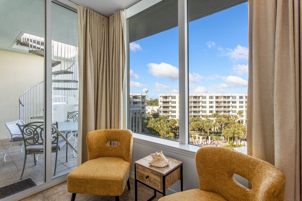 3 Condominium vacation rental located in Okaloosa Island 1