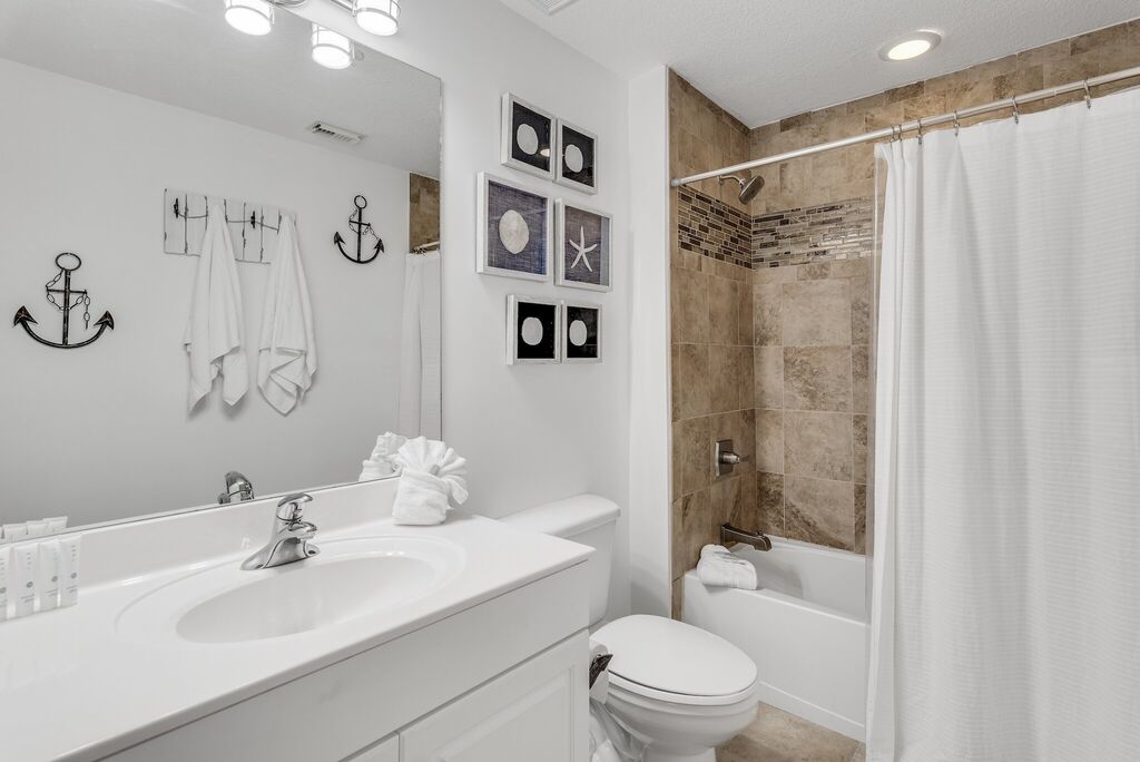 3 Condominium vacation rental located in Okaloosa Island 1