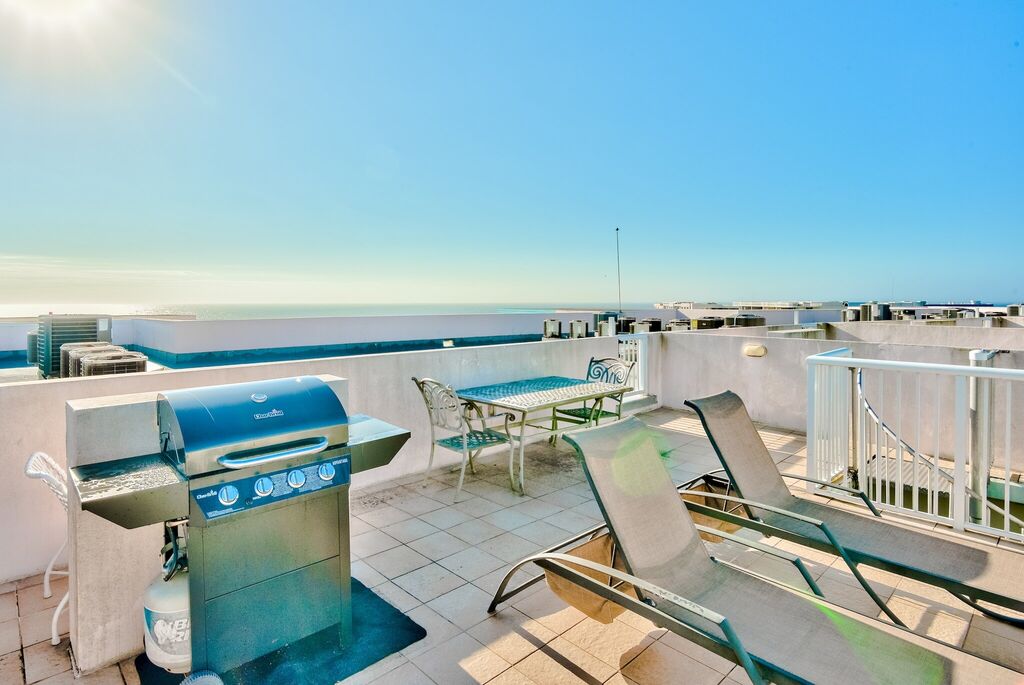 3 Condominium vacation rental located in Okaloosa Island 1