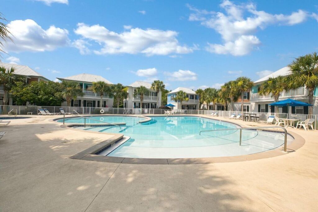 2 Condominium vacation rental located in 30A 1