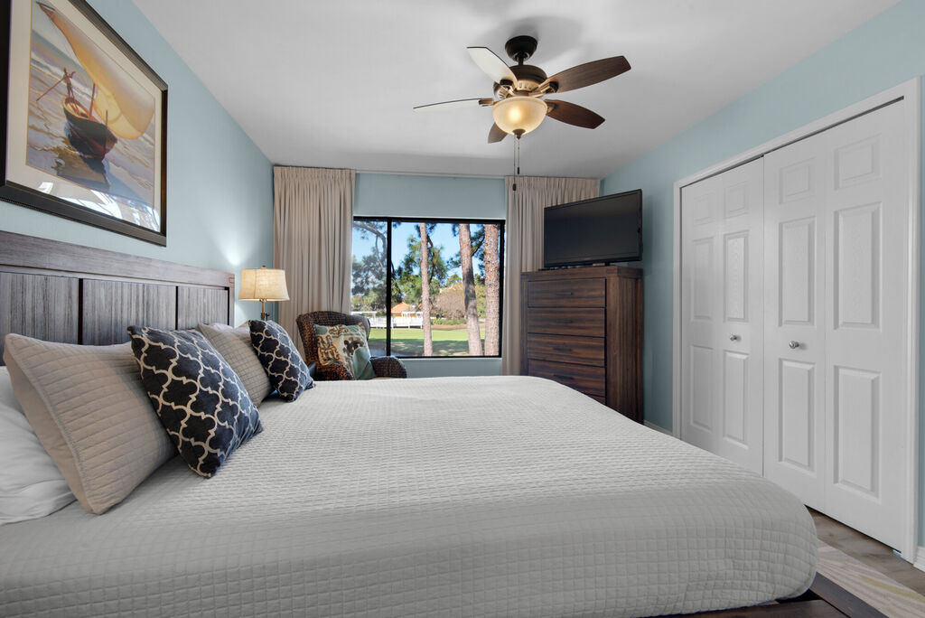 2 House vacation rental located in Destin 1