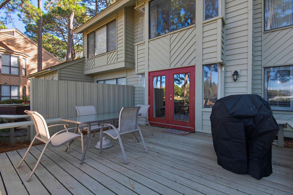 2 House vacation rental located in Destin 1