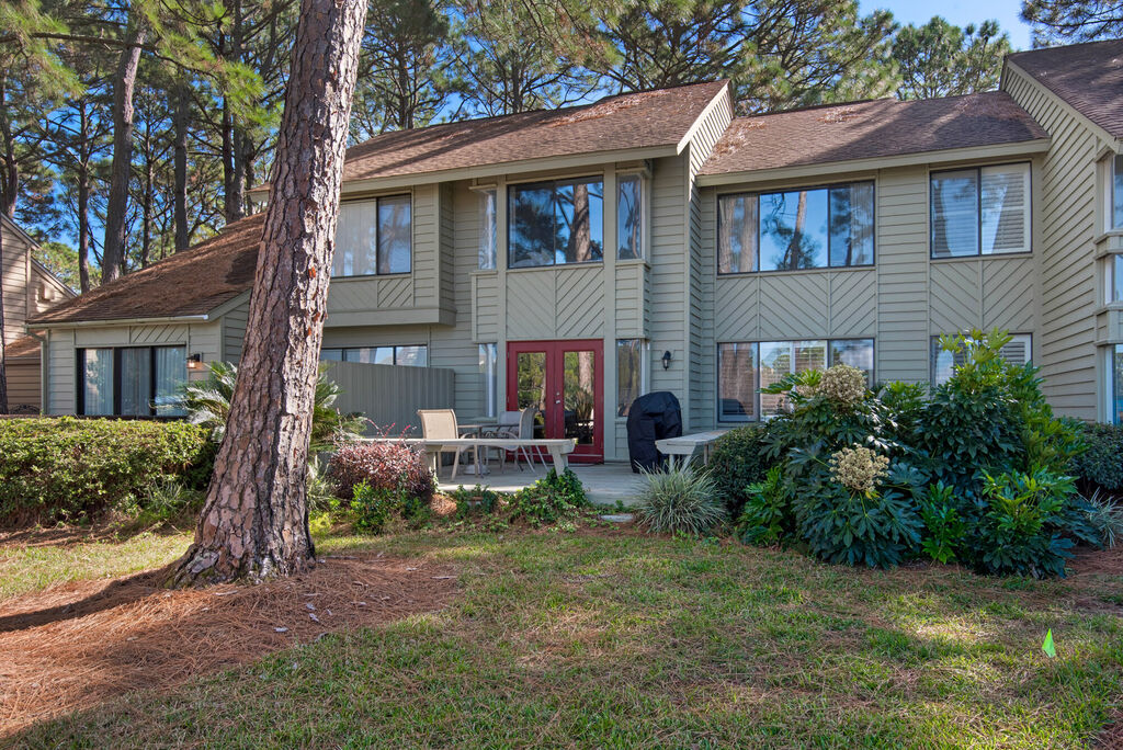 2 House vacation rental located in Destin 1