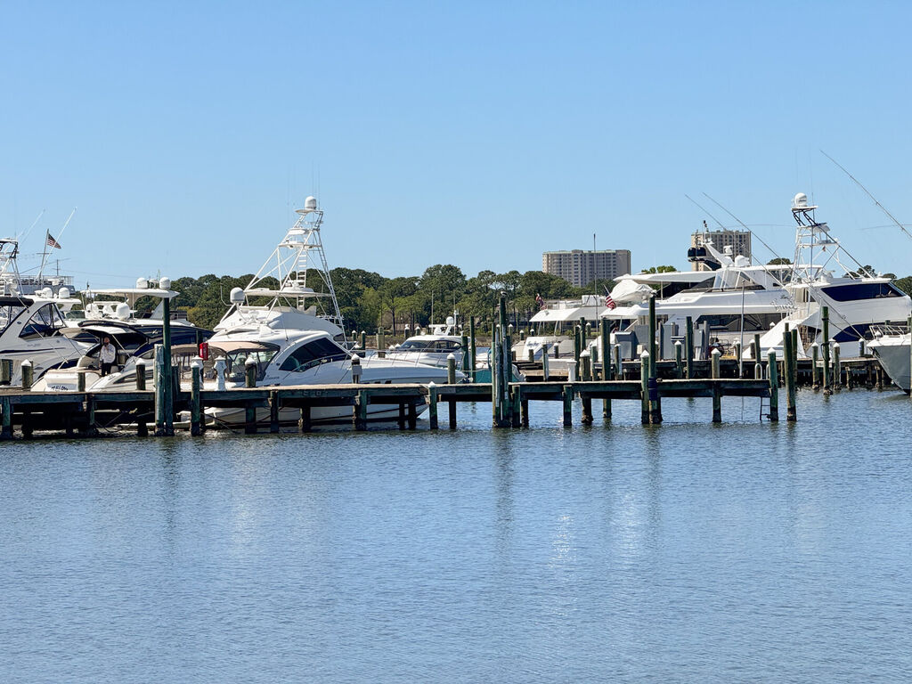 2 House vacation rental located in Destin 1