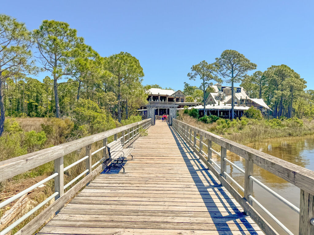 2 House vacation rental located in Destin 1